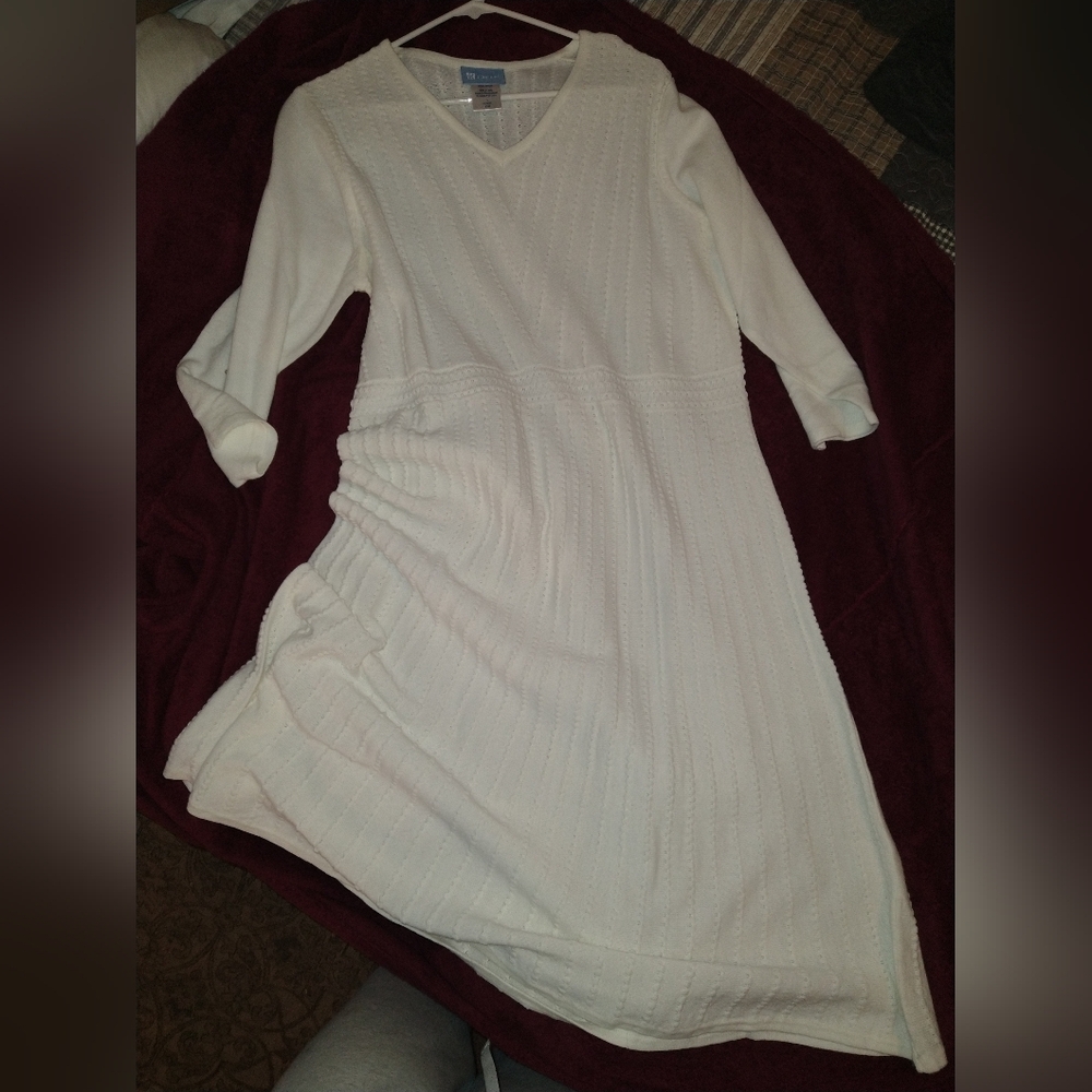 Koret White V Neck Dress with Ribbed Texture